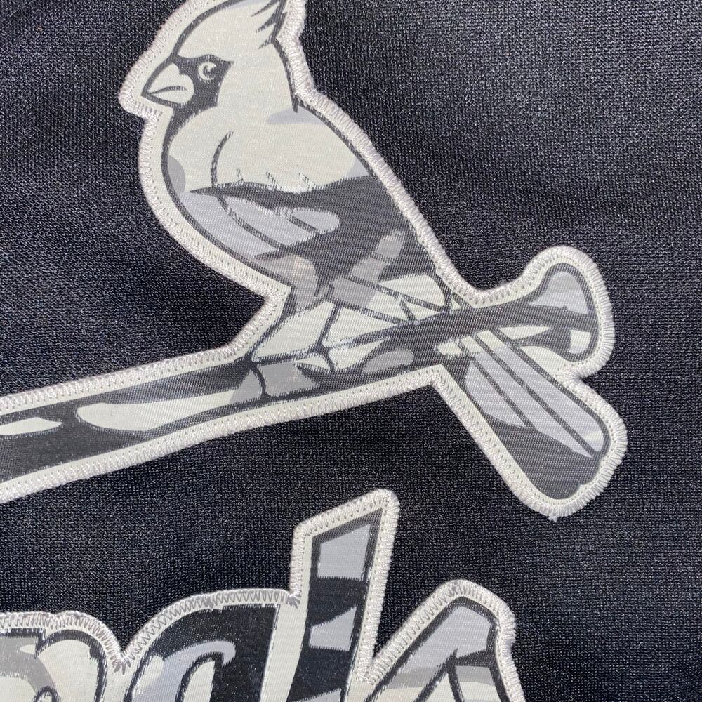 Cardinal’s Merchandise by Majestic, Men’s Medium Black & White Jersey - Picture 10 of 10